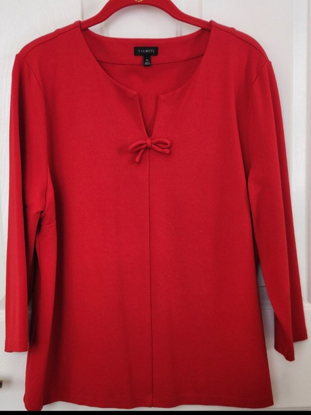 Talbots vibrant red pullover split v neck, 3/4 sleeves Size XL; premium ponte